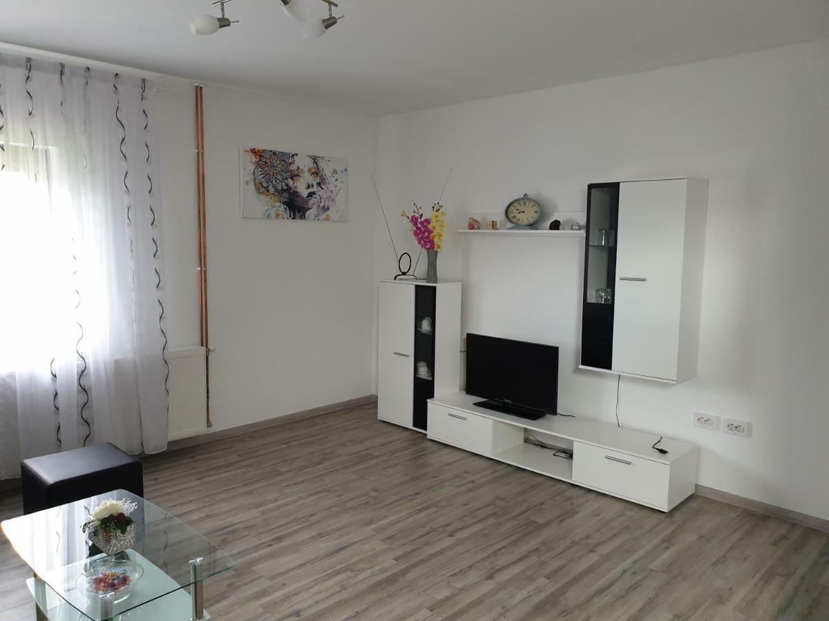 Apartman Majetic Otocac Exterior photo